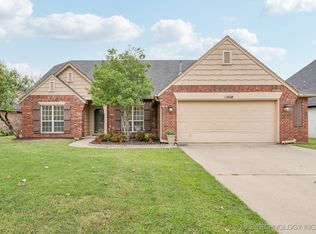11808 S Vine St, Jenks, OK 74037