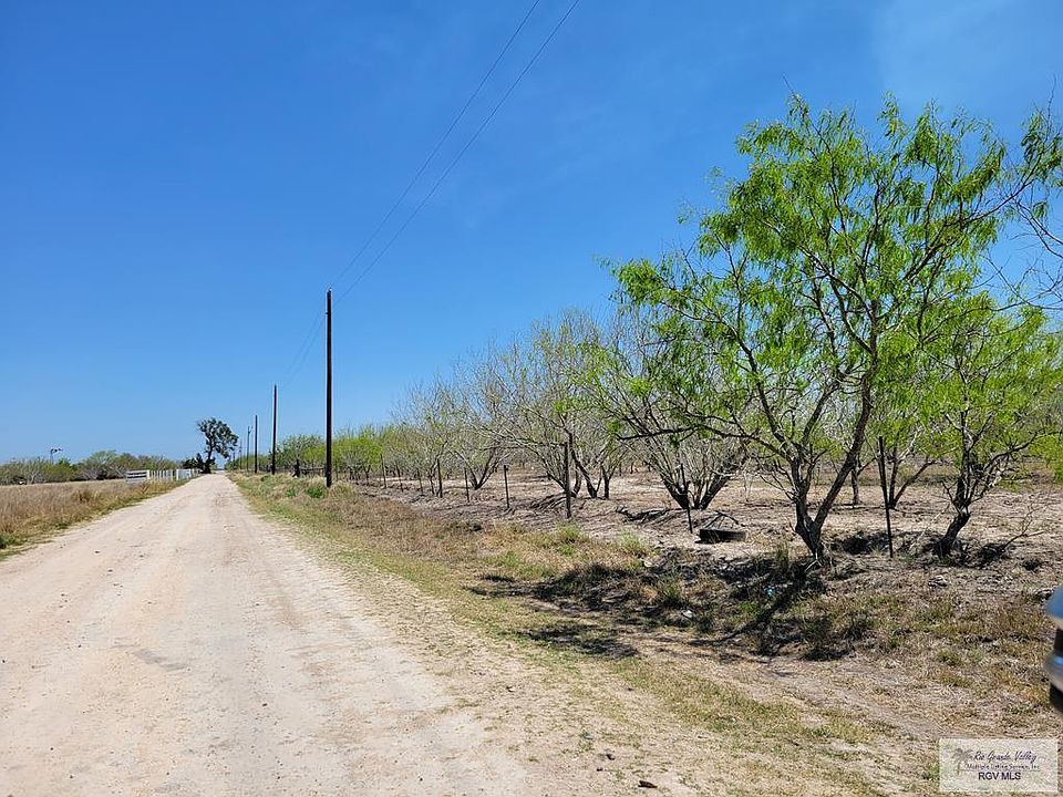 2nd image of 3 Gamble Rd #3