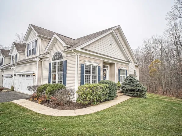 95 Sycamore Drive #95, Prospect, CT 06712