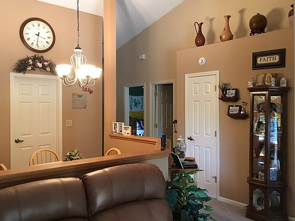 3rd image of 7286 Registry Dr