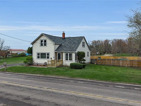 3rd image of 336 French Rd