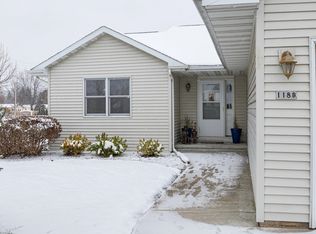 1188 Cambria Ct, Oshkosh, WI 54904