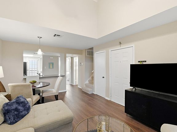 3rd image of 2104 Cullen Ave #7-211