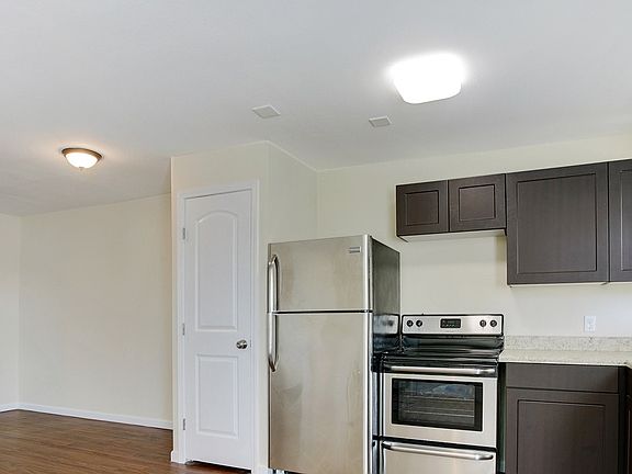 4th image of 2216 Glasgow Dr APT 107
