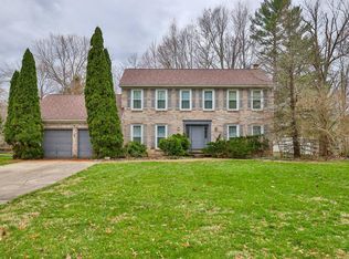 9005 Foxhunter Ln, Cincinnati, OH 45242