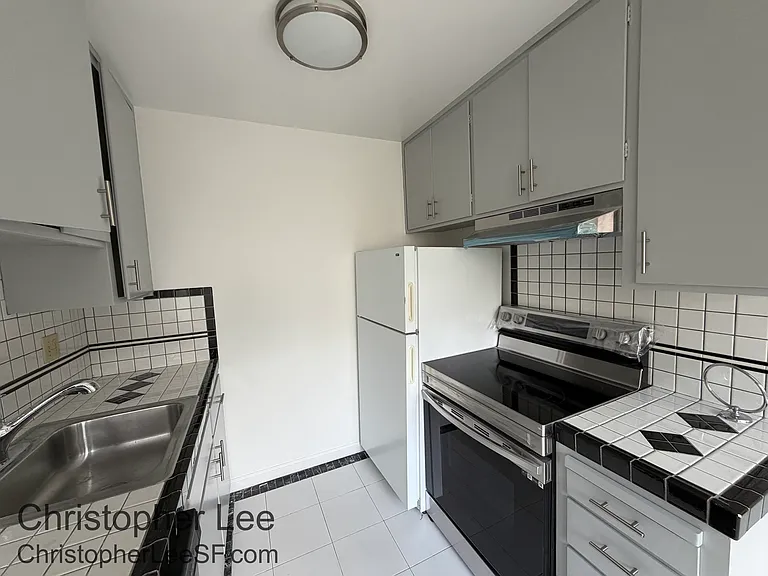 125 Palm Ave #104 — Photo 5