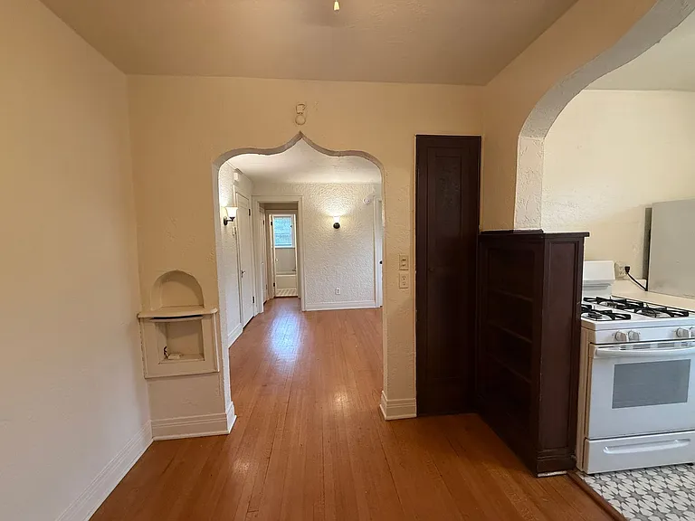 1718 N Indiana Ave #8 — Photo 12