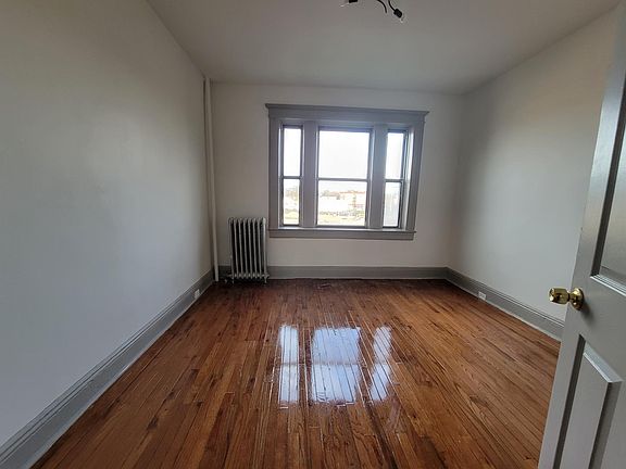 2nd image of 66 N Grove St #6E