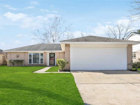 2718 Mayflower Landing Court, Webster, TX 77598