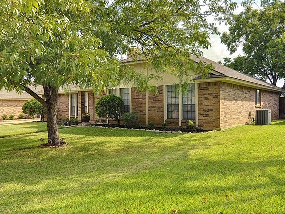 2nd image of 4809 Arabian Ct