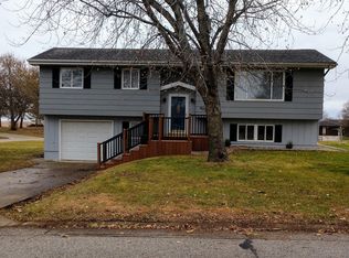 405 N 3rd St, Breda, IA 51436