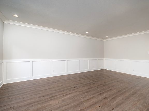 3rd image of 12 Appletree Ln #12