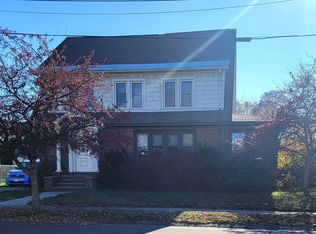 15 Page Ct, Chicopee, MA 01020