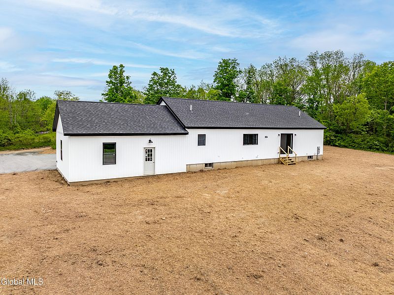 5th image of 49 Hall Road