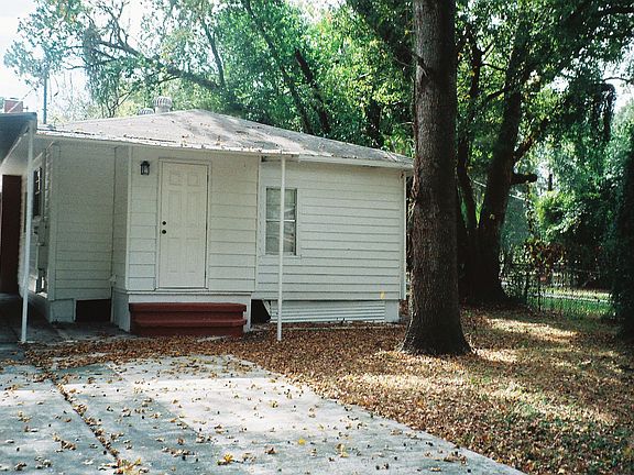 BACK OF HOUSE