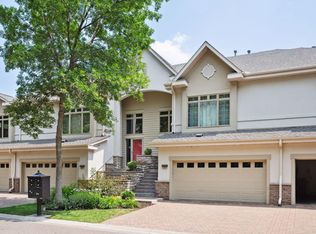 187 Willoughby Way E, Minnetonka, MN 55305
