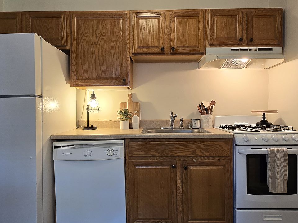 Kitchen has a dishwasher and garbage disposal.