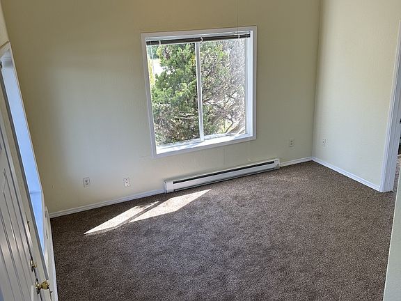 2nd image of 180 NE Grant St #5
