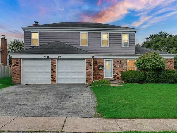 2913 Greenwood Rd, Hazel Crest, IL 60429