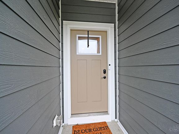 3rd image of 47 Glen Mary Dr