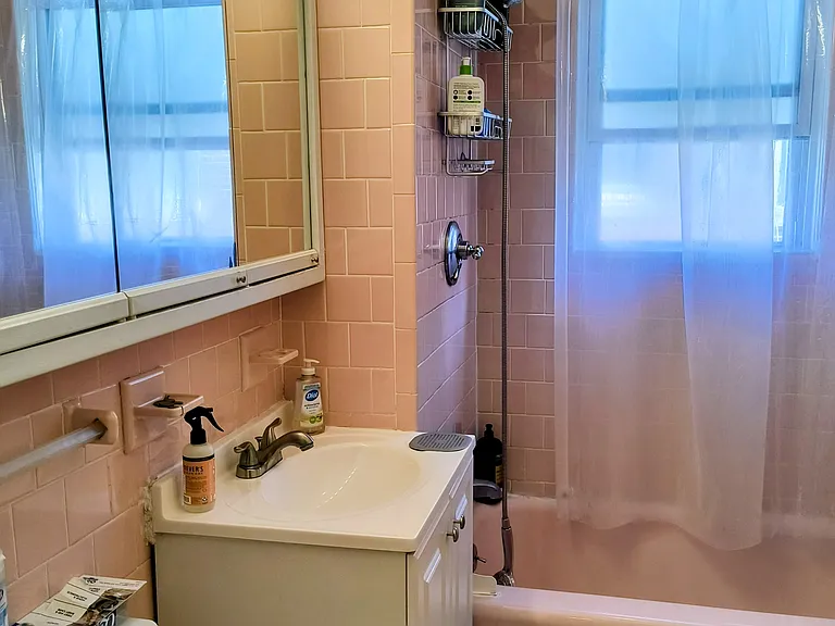 6 Mapleton St #1 — Photo 24