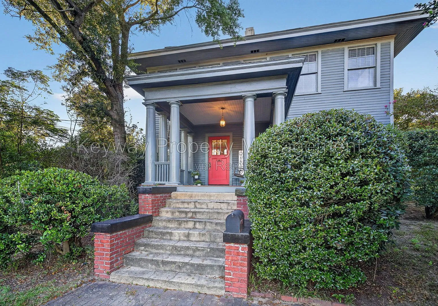 3 bed, 2.0 bath, 1840 sqft, $2,135 — Photo 1