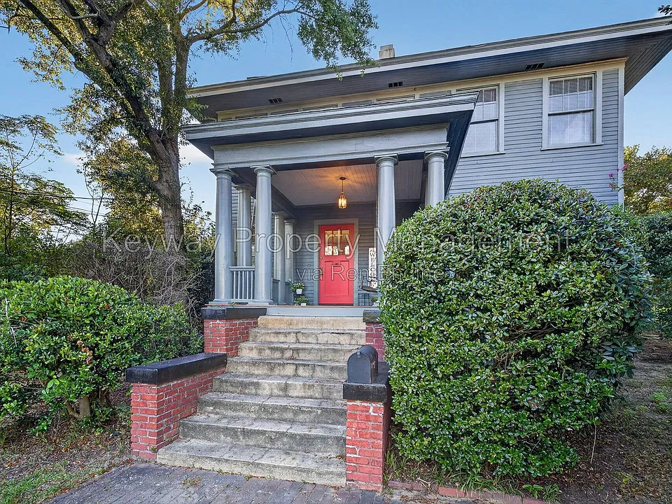 1327 Hickman Rd