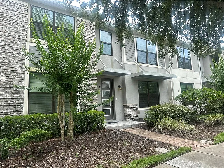 2928 Windmill Dr — Photo 1