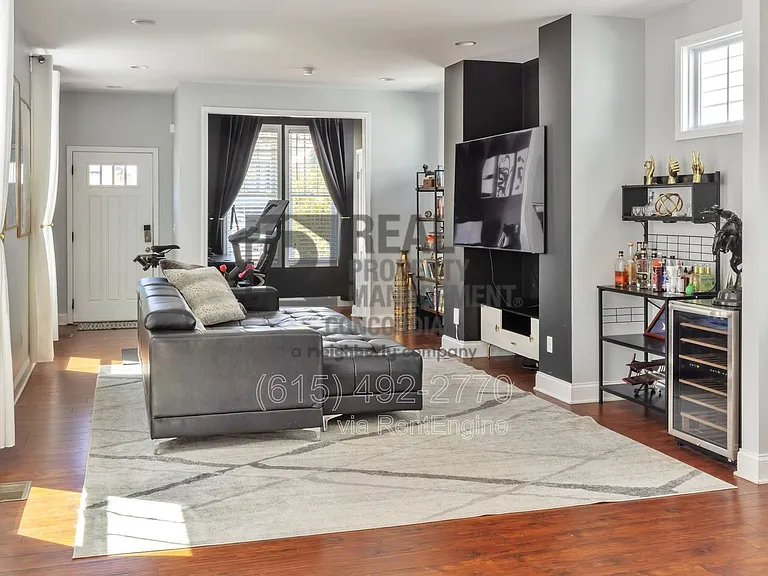 1003C Spain Ave — Photo 4