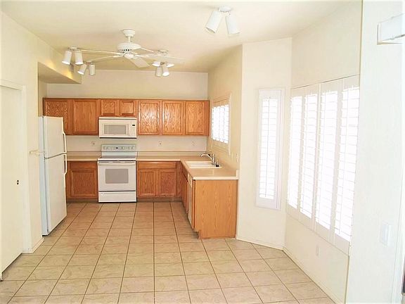 5th image of 6431 W Desert Hollow Dr