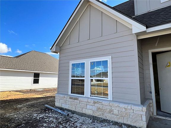 2nd image of 172 Brazos Bnd