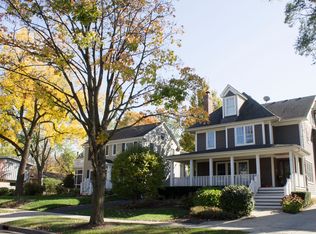 777 Hillside Ave, Glen Ellyn, IL