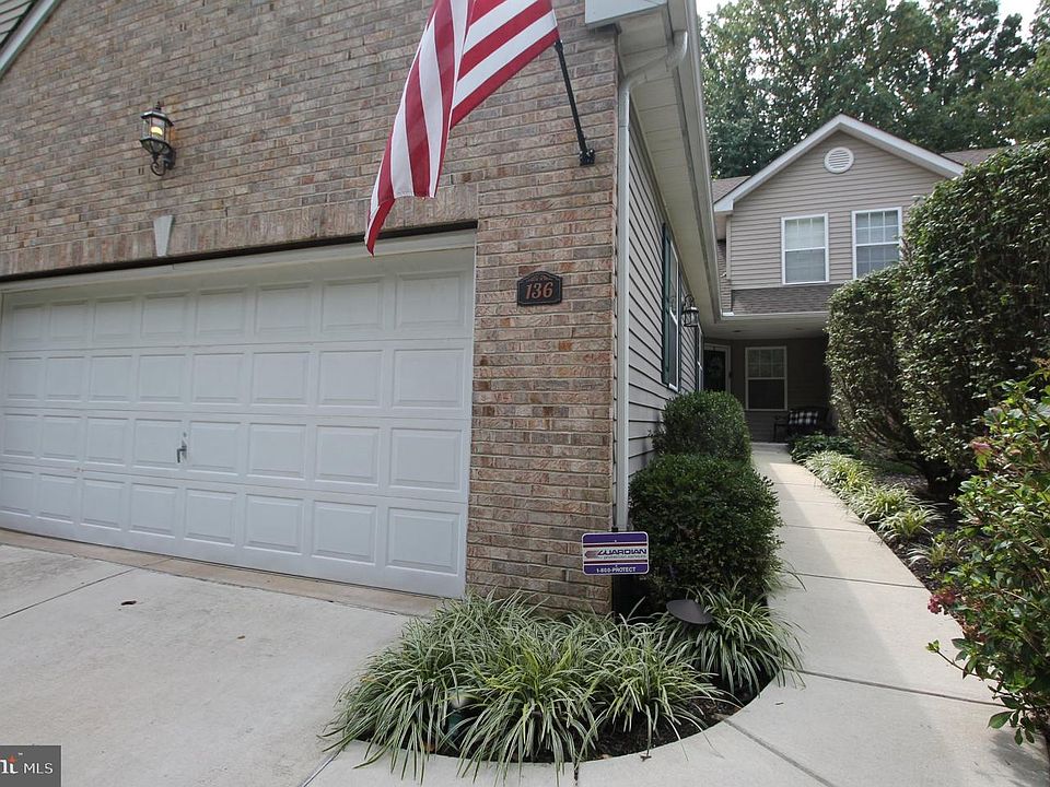 1st image of 136 Gregg Dr