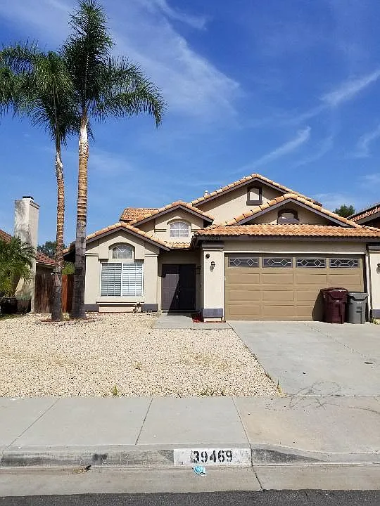 4 bed, 1853 sqft, $3,000 — Photo 1