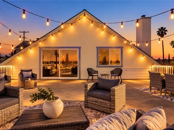 1467 11th St, Manhattan Beach, CA 90266