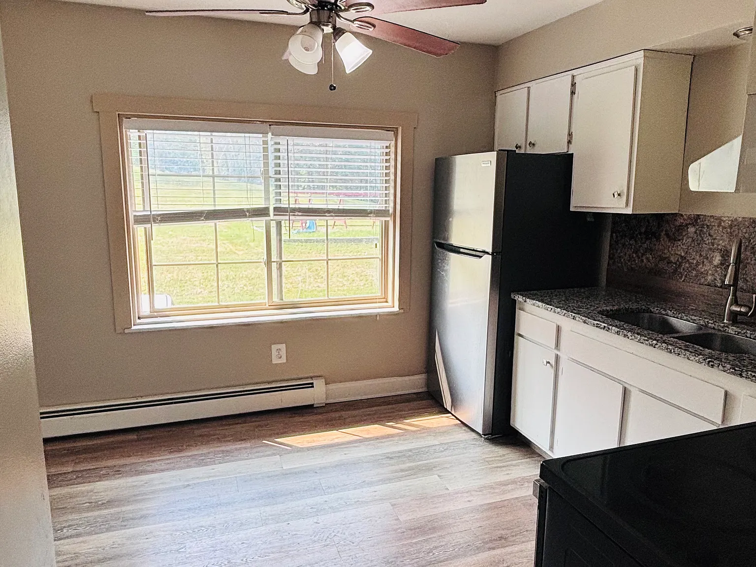 2 bed, 900 sqft, $1,750 — Photo 4