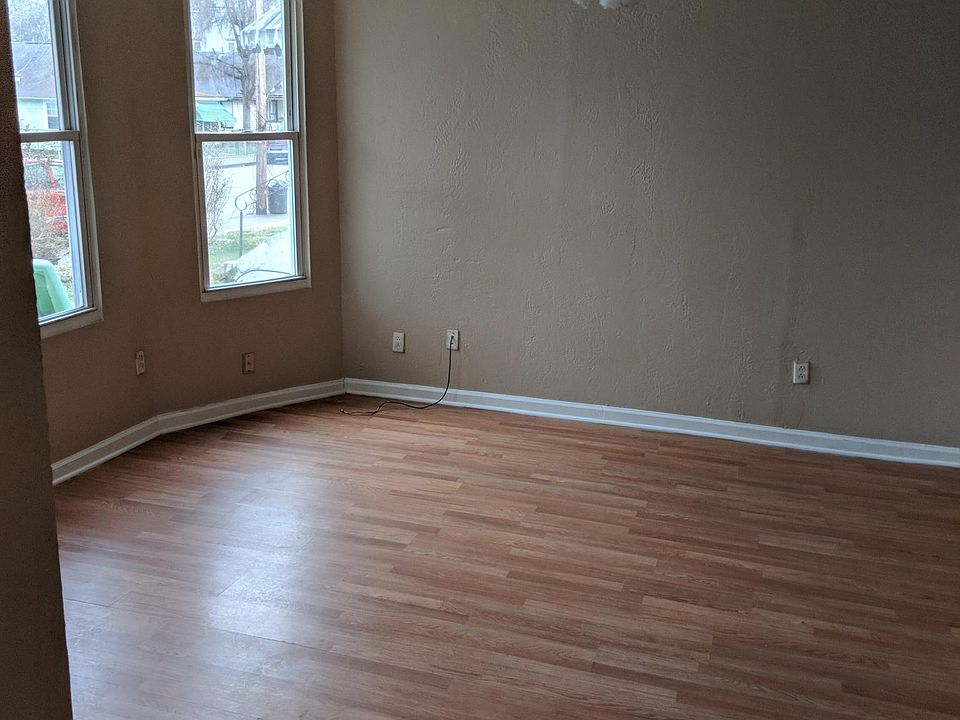 1st image of 1123 Lynn St APT 1