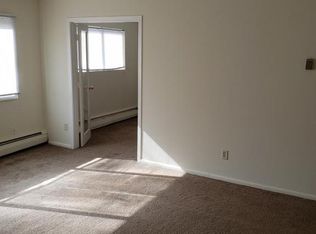 6551 Channel Rd NE APT 4, Minneapolis, MN 55432