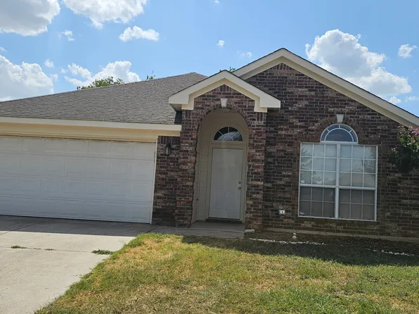 8555 Stetson Dr, Fort Worth, TX 76244