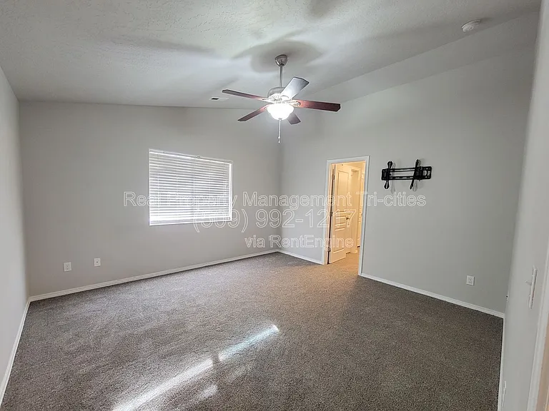 6206 Maryhill Ln — Photo 18