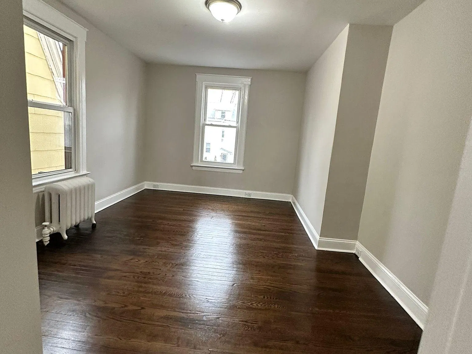 3 bed, $2,700 — Photo 2