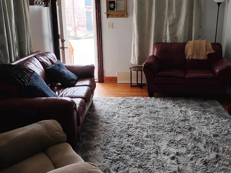 9 Shaw Ave — Photo 2