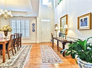 225 Robinlynn Rd, Matthews, NC 28105