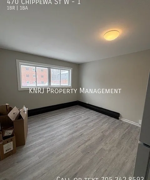 470 Chippewa St W #1 — Photo 4