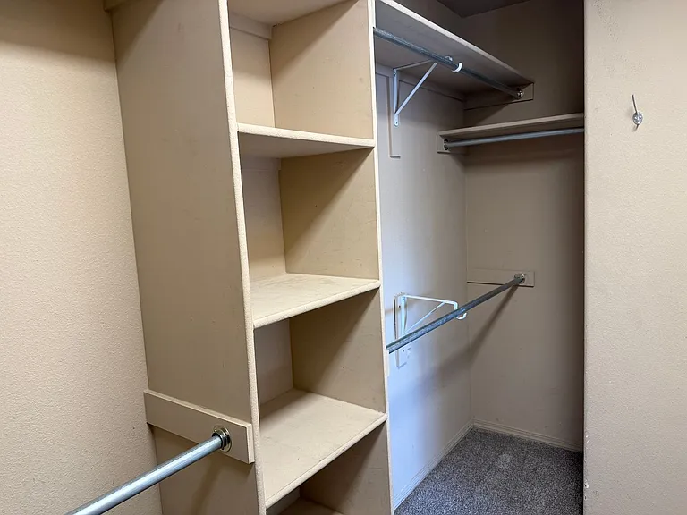 6202 Sierra Nevada Cir NW — Photo 15