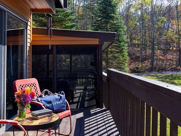 21 Larsen Dr — Photo 37