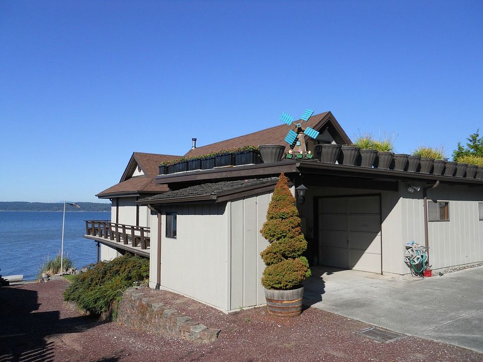 1st image of 875 Shorecrest Dr