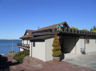 875 Shorecrest Dr, Oak Harbor, WA 98277