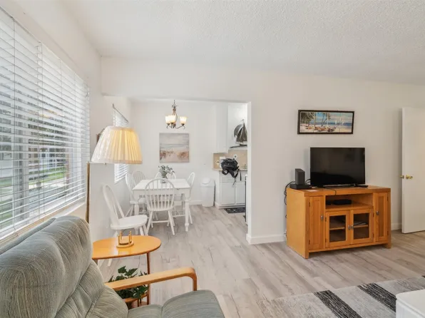 (undisclosed Address), Carpinteria, CA 93013