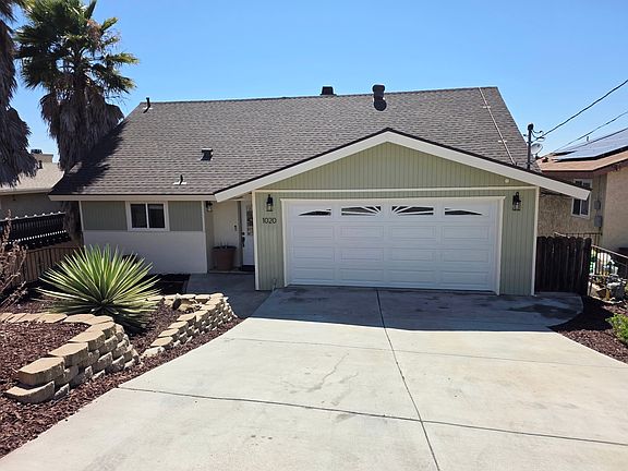 3rd image of 1020 La Mesa Ave